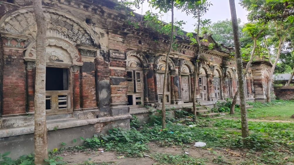 খোকসা জমিদার পঞ্চানন রায় সাহা ও জ্যোত্যিষ চন্দ্র সাহার বাড়ি খোকসা উপজেলার দর্শনীয় স্থান ও উৎসবের সমৃদ্ধ ঐতিহ্য 1 খোকসা জমিদার পঞ্চানন রায় সাহা ও জ্যোত্যিষ চন্দ্র সাহার বাড়ি
