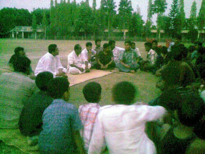 বাঁশগ্রাম বাজারে দিন বদলের আড্ডা