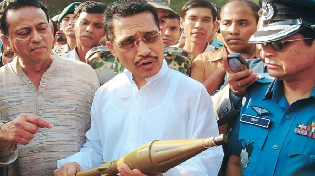 স্বরাষ্ট্র প্রতিমন্ত্রী লুৎফুজ্জামান বাবর ভয়াল ২১ আগস্ট ২০০৪ গ্রেনেড হামলার ঘটনা ও ছবি । ইতিহাস ও রাজনীতি সিরিজ 10 স্বরাষ্ট্র প্রতিমন্ত্রী লুৎফুজ্জামান বাবর