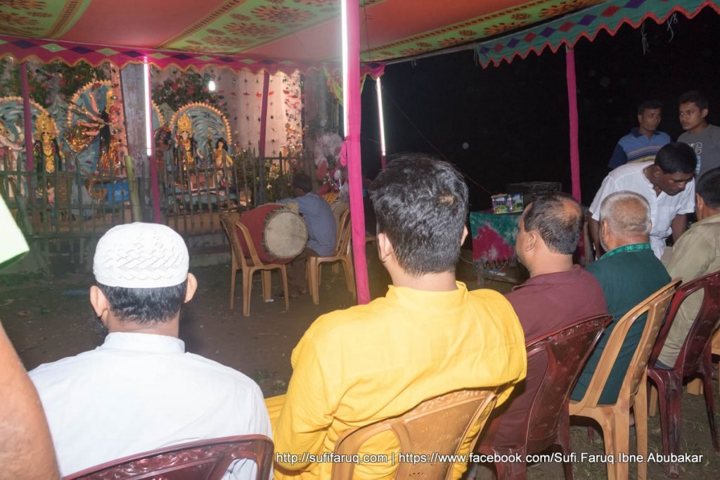 খোকসা উপজেলার, ওসমানপুর ইউনিয়নের, হিজলাবট গ্রামের, হিজলাবট কুটিবাড়ী সার্বজনীন শ্রী শ্রী দুর্গা মন্দির পরিদর্শন ও শুভেচ্ছা বিনিময়- ০৭.০৯.২০১৭