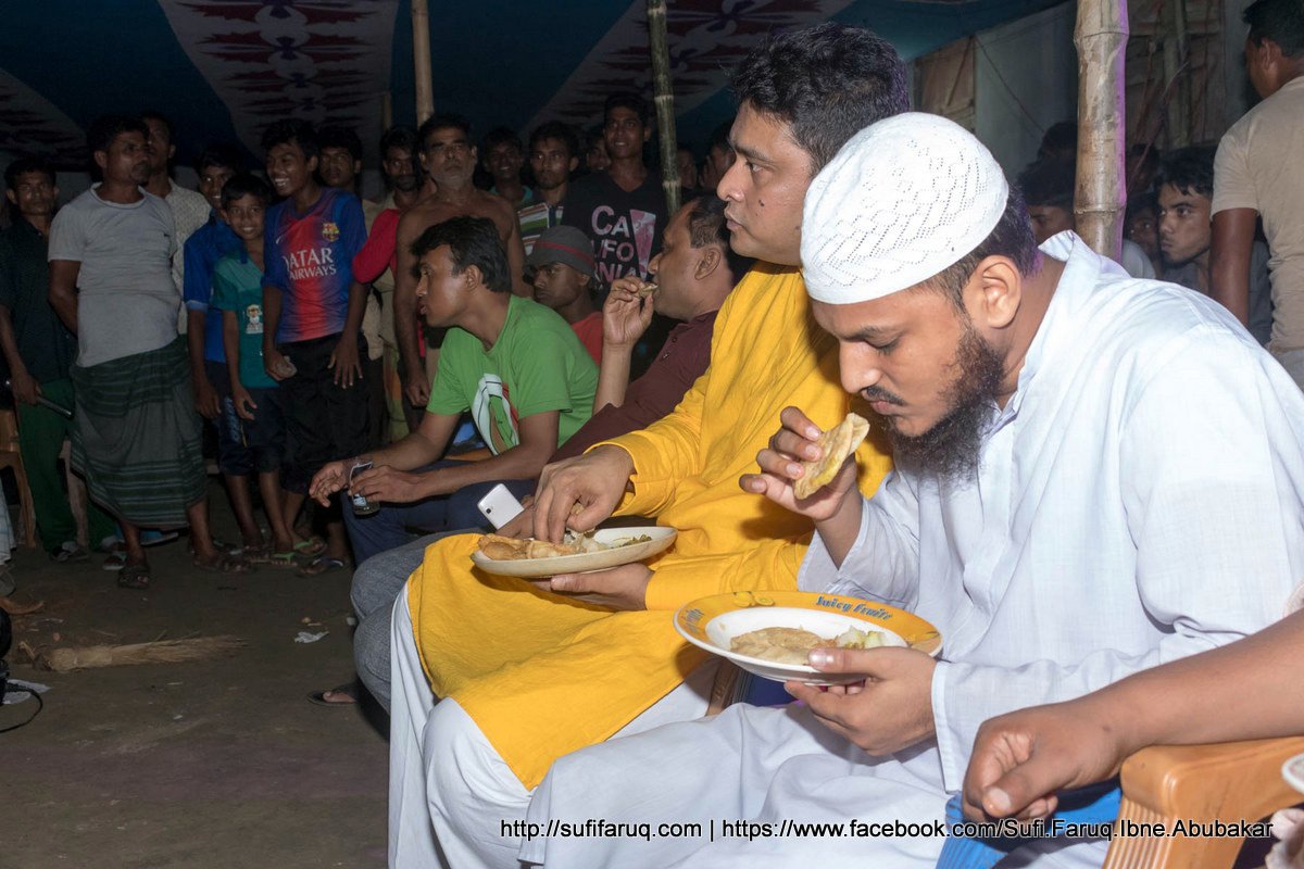 নগর কয়া গ্রামের ঘোষ বাড়ী শ্রী শ্রী দুর্গা মন্দির পরিদর্শন ও শুভেচ্ছা বিনিময় করেন সুফি ফারুক ইবনে আবুবকর - ২৭-০৯-২০১৭
