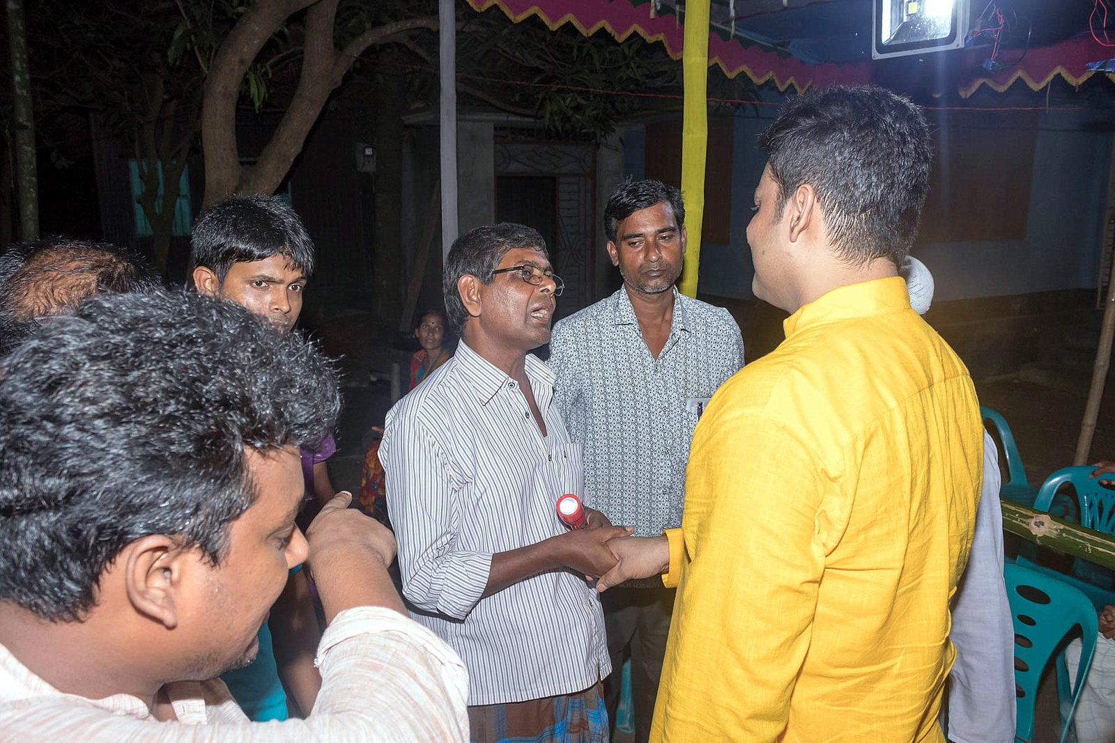 সুফি ফারুক এর ধর্মপাড়া বারোয়ারী শ্রী শ্রী দুর্গা মন্দির পরিদর্শন ও শুভেচ্ছা বিনিময় ২৭.০৯ 18 ধর্মপাড়া গ্রাম - ৬ নং চাপড়া ইউনিয়ন, কুমারখালী, কুষ্টিয়া