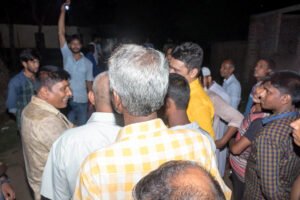 সুফি ফারুক এর সাওতা বারোয়ারী শ্রী শ্রী পূজা মন্দির পরিদর্শন ও শুভেচ্ছা বিনিময় ২৭.০৯ 1 সাওতা গ্রাম - ৬ নং চাপড়া ইউনিয়ন, কুমারখালী, কুষ্টিয়া