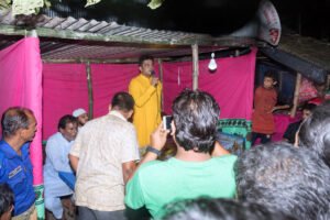 সুফি ফারুক এর সাওতা বারোয়ারী শ্রী শ্রী পূজা মন্দির পরিদর্শন ও শুভেচ্ছা বিনিময় ২৭.০৯ 11 সাওতা গ্রাম - ৬ নং চাপড়া ইউনিয়ন, কুমারখালী, কুষ্টিয়া