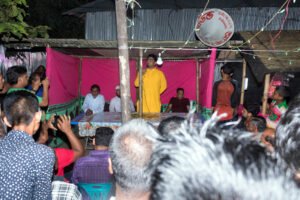 সুফি ফারুক এর সাওতা বারোয়ারী শ্রী শ্রী পূজা মন্দির পরিদর্শন ও শুভেচ্ছা বিনিময় ২৭.০৯ 12 সাওতা গ্রাম - ৬ নং চাপড়া ইউনিয়ন, কুমারখালী, কুষ্টিয়া