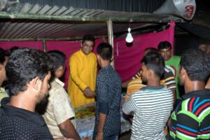 সুফি ফারুক এর সাওতা বারোয়ারী শ্রী শ্রী পূজা মন্দির পরিদর্শন ও শুভেচ্ছা বিনিময় ২৭.০৯ 5 সাওতা গ্রাম - ৬ নং চাপড়া ইউনিয়ন, কুমারখালী, কুষ্টিয়া