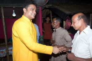 সুফি ফারুক এর সাওতা বারোয়ারী শ্রী শ্রী পূজা মন্দির পরিদর্শন ও শুভেচ্ছা বিনিময় ২৭.০৯ 6 সাওতা গ্রাম - ৬ নং চাপড়া ইউনিয়ন, কুমারখালী, কুষ্টিয়া