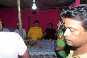 সুফি ফারুক এর সাওতা বারোয়ারী শ্রী শ্রী পূজা মন্দির পরিদর্শন ও শুভেচ্ছা বিনিময় ২৭.০৯ 8 সাওতা গ্রাম - ৬ নং চাপড়া ইউনিয়ন, কুমারখালী, কুষ্টিয়া