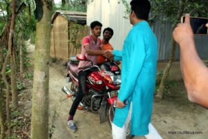 সুফি ফরুক এর গণসংযোগ পান্টি ইউনিয়ন খোদ্দ ভালুকা গোদের বাজার ও চরকেষ্টপুর 28 সুফি ফরুক এর গণসংযোগ, পান্টি ইউনিয়ন, খোদ্দ ভালুকা, গোদের বাজার ও চরকেষ্টপুর (28)