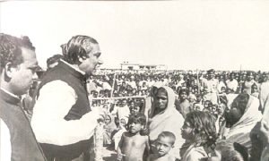 বঙ্গবন্ধু ও আওয়ামী লীগ - দুর্যোগে দুর্বিপাকে, সর্বদা মানুষের পাশে 3