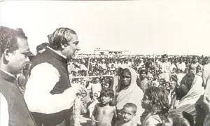 বাংলাদেশ আওয়ামী লীগের ঘোষণাপত্র [ Declaration of Awami League Party ] - বঙ্গবন্ধু ও আওয়ামী লীগ - দুর্যোগে দুর্বিপাকে, সর্বদা মানুষের পাশে 3