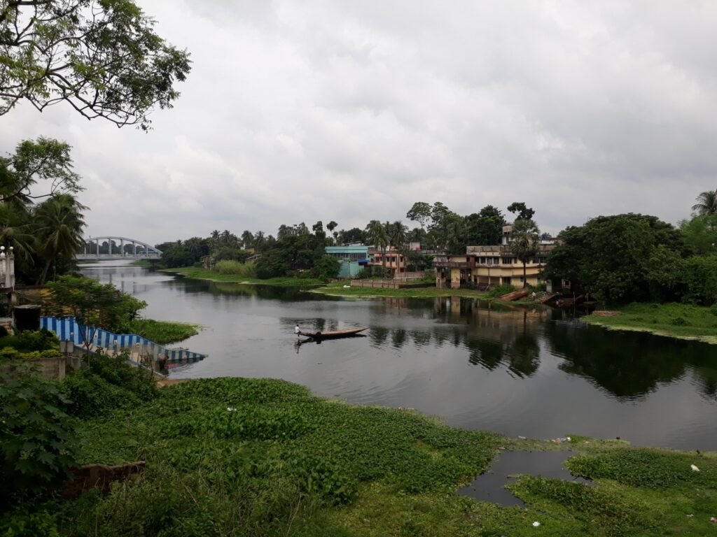 বনগাঁ শহরে ইছামতি নদী ব্যাটেল অব ইছামতি, ১৩ ডিসেম্বর । ইতিহাস ও রাজনীতি সিরিজ 8 বনগাঁ শহরে ইছামতি নদী