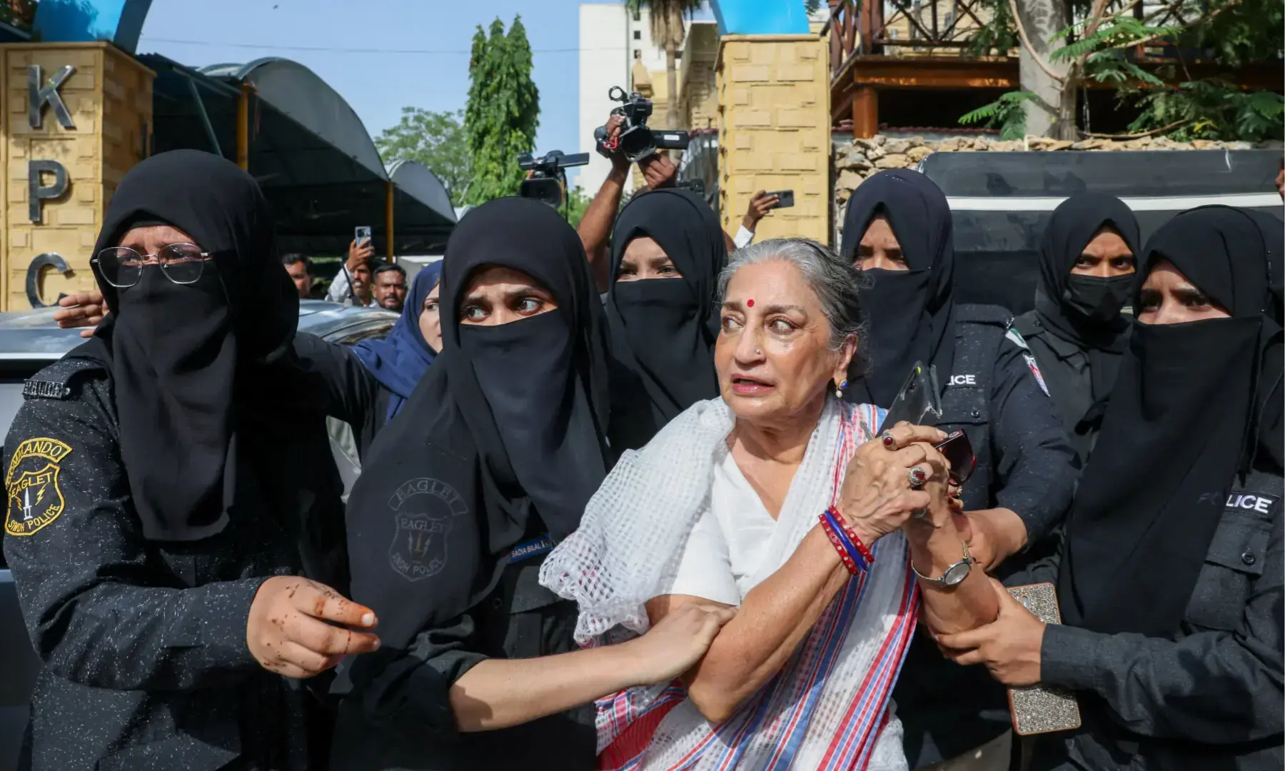 শিমা কেরমানি গ্রেপ্তার
