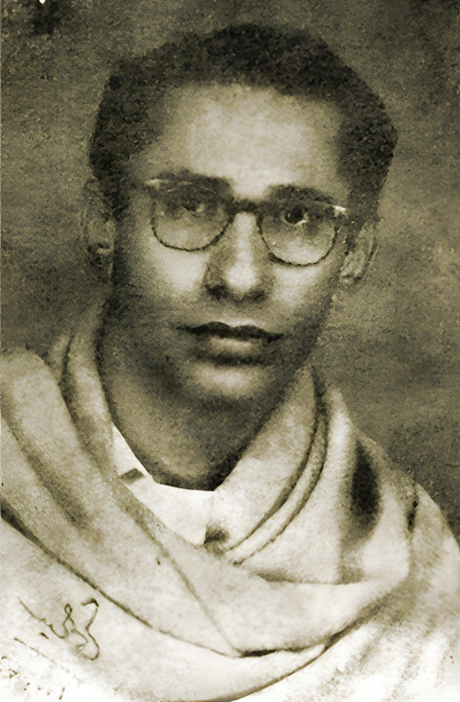 সায়েদ জহুর শাহ হাশমি (১৯২৬–১৯৭৮): আধুনিক বেলুচি সাহিত্যের অবিসংবাদিত স্থপতি এবং 'সায়েদ'। তিনি প্রথম বেলুচি উপন্যাস 'নাজুক' (Nazuk) রচনা করেন এবং প্রথম সর্ববৃহৎ বেলুচি অভিধান 'সায়েদ গঞ্জ' সংকলন করে এই ভাষাকে বিলুপ্তির হাত থেকে রক্ষা করেন।