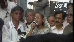 ২১ আগস্ট ২০০৪ গ্রেনেড বিস্ফোরণের ঠিক আগ মূহুর্তে তোলা ছবি ভয়াল ২১ আগস্ট ২০০৪ গ্রেনেড হামলার ঘটনা ও ছবি । ইতিহাস ও রাজনীতি সিরিজ 28 ২১ আগস্ট ২০০৪ - গ্রেনেড বিস্ফোরণের ঠিক আগ মূহুর্তে তোলা ছবি