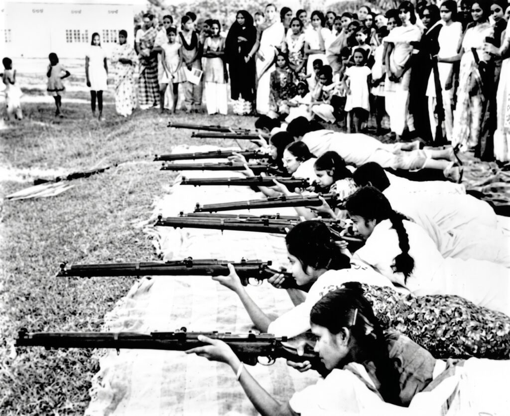 মুক্তিযুদ্ধে নারী মুক্তিযোদ্ধাদের অবদান